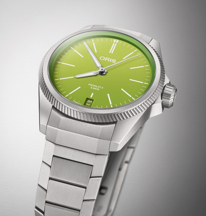 Oris ProPilot X Calibre 400 Kermit Edition