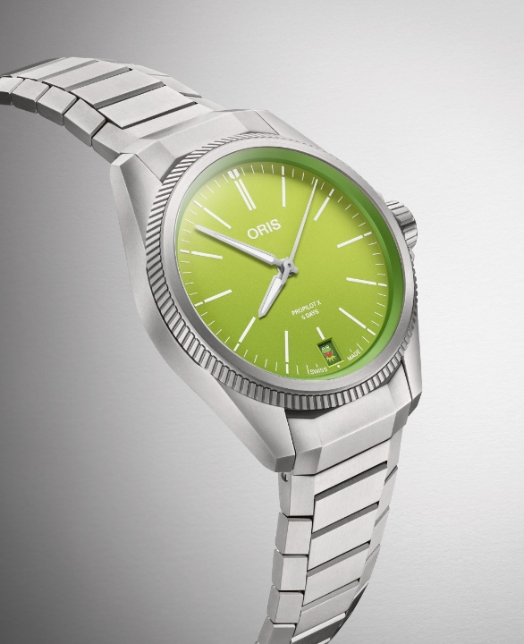 Oris ProPilot X Calibre 400 Kermit Edition