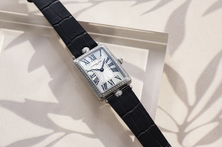 Obrazek Frederique Constant Classics Art Deco Carrée