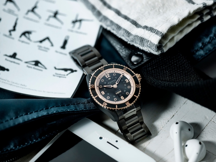 Obrazek Alpina Comtesse Horological Smartwatch