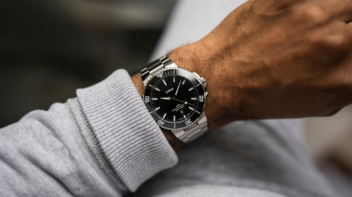 Oris Aquis Date