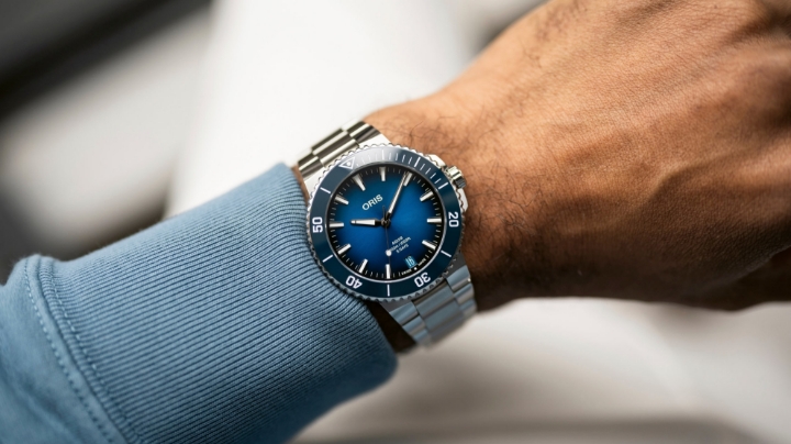 Oris Aquis Date