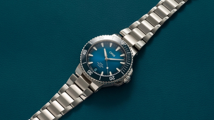 Oris Aquis Date