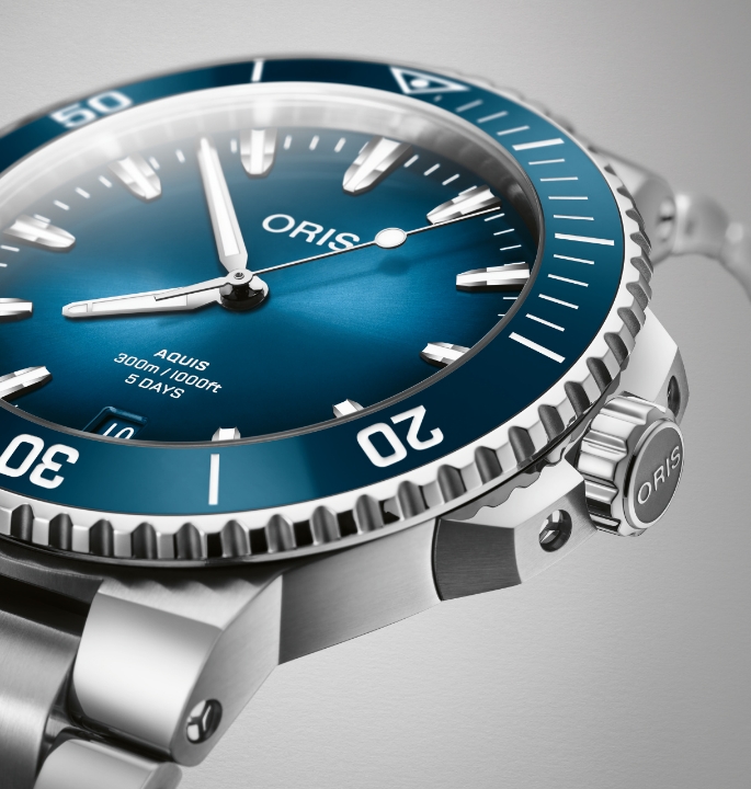 Oris Aquis Date