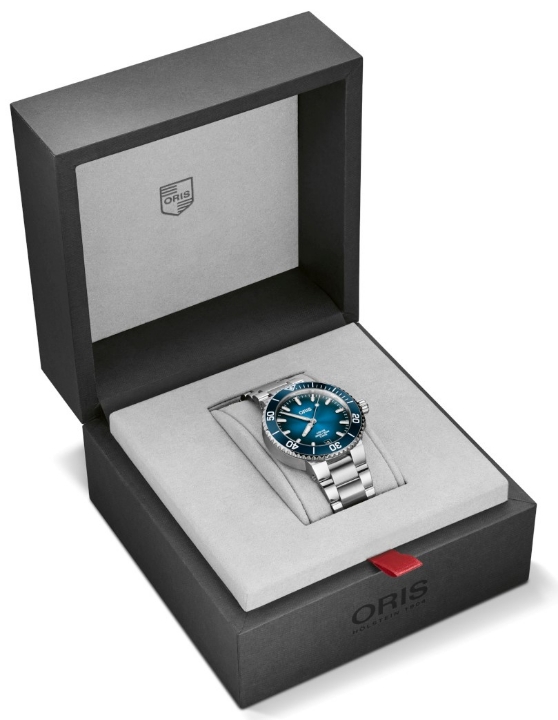 Oris Aquis Date