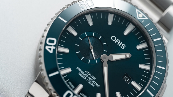 Oris Aquis Small Second, Date