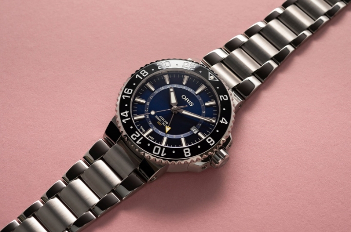 Oris Aquis GMT Date