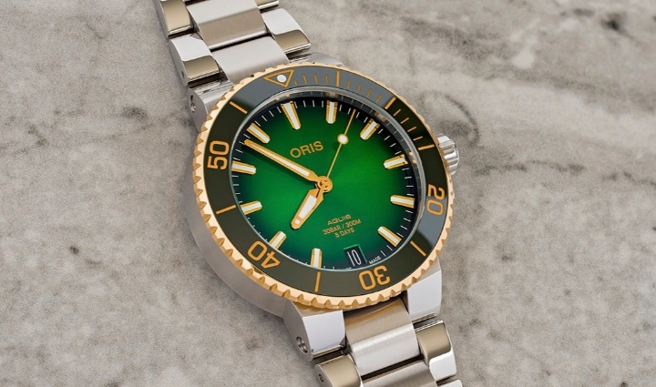 Obrazek Oris Aquis Date Calibre 400