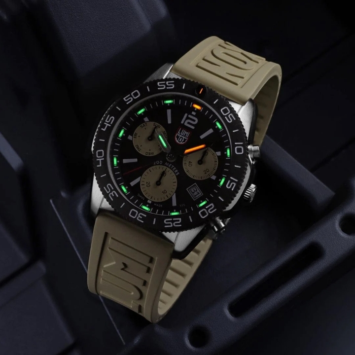 Obrazek Luminox Pacific Diver Chronograph 3140 Series