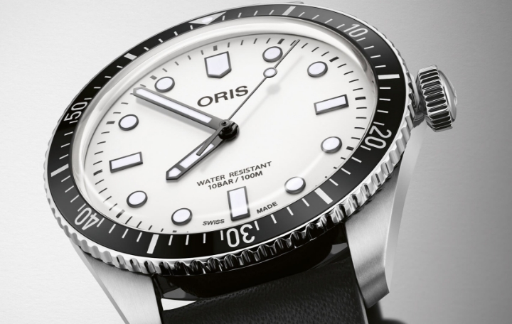 Oris Social Club Edition