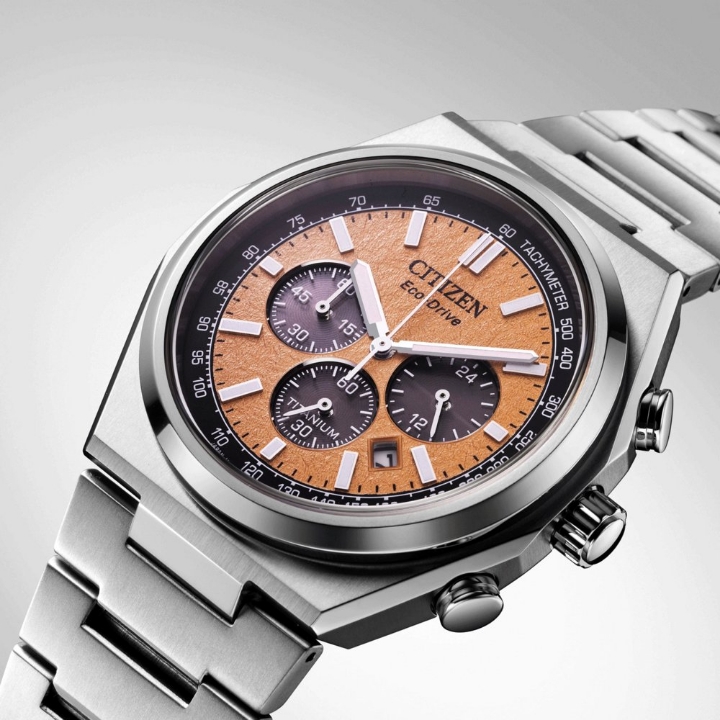 Obrazek CITIZEN Super Titanium Chronograph