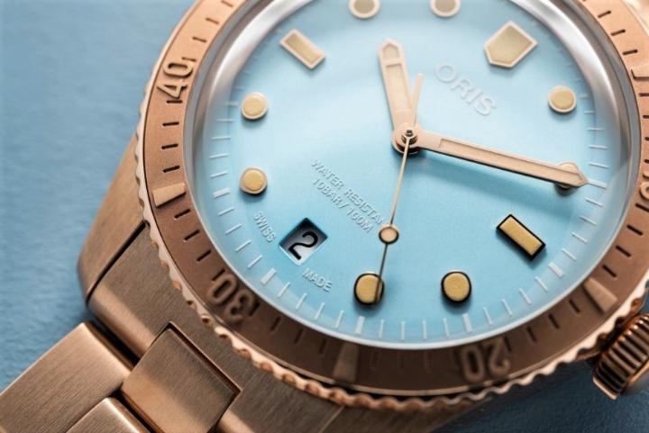 Oris Divers Sixty-Five ‘Cotton Candy’