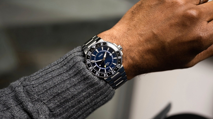 Oris Aquis GMT Date