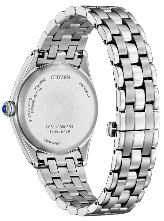 Citizen L Lakeside at dawn