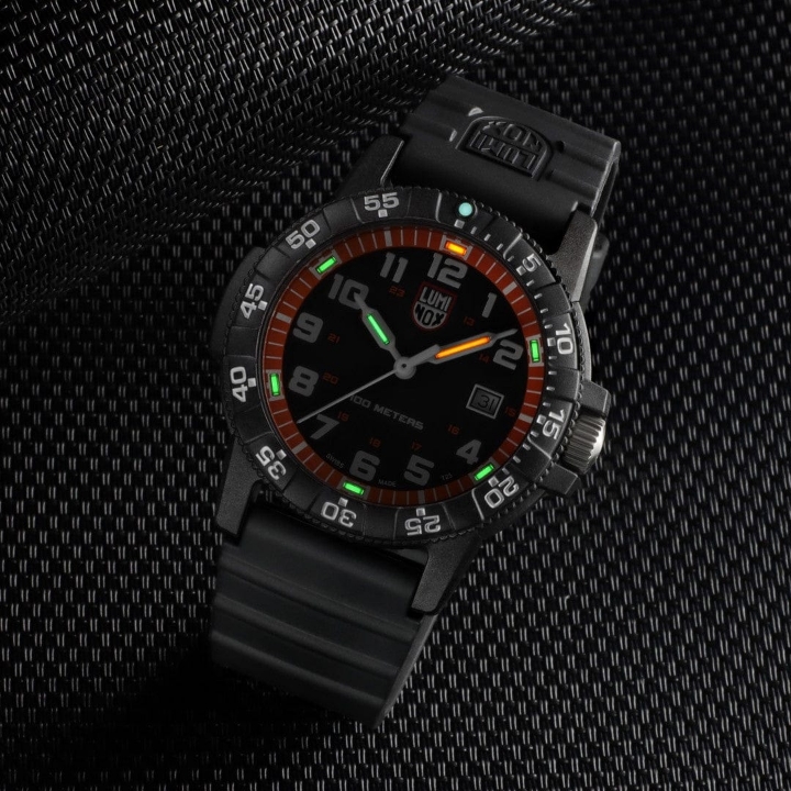 Luminox Leatherback Sea Turtle Giant 0320 Series