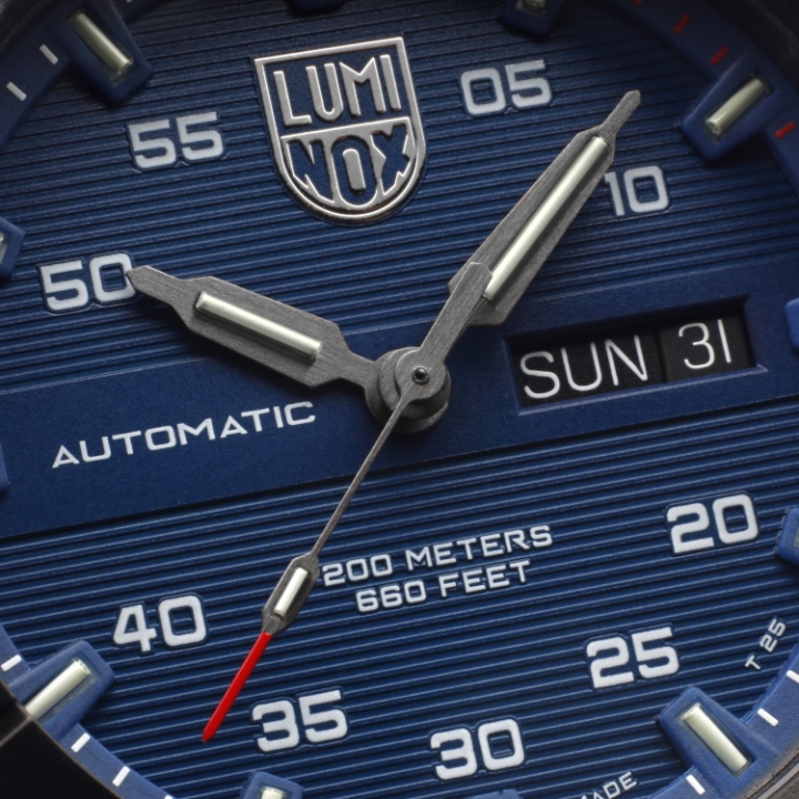 Luminox Master Carbon SEAL Automatic