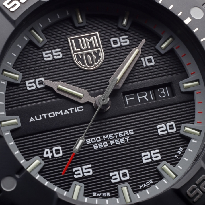 Luminox Master Carbon SEAL Automatic