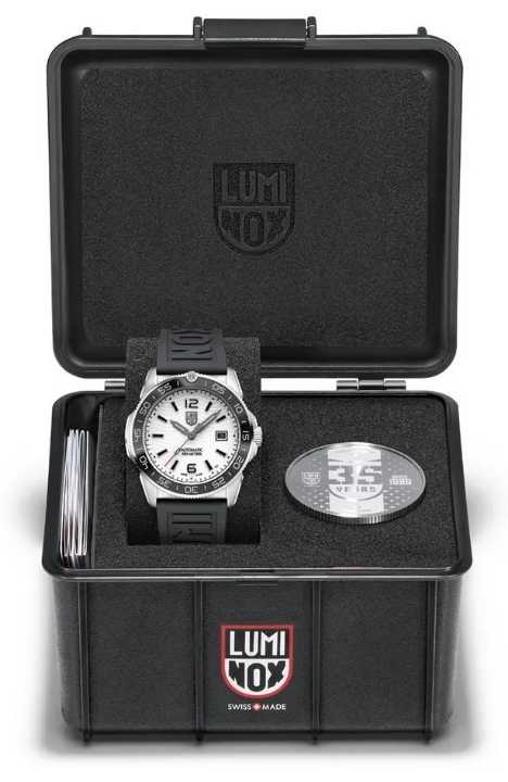 Luminox Pacific Diver Automatic 3100 Series Midnight Mariner