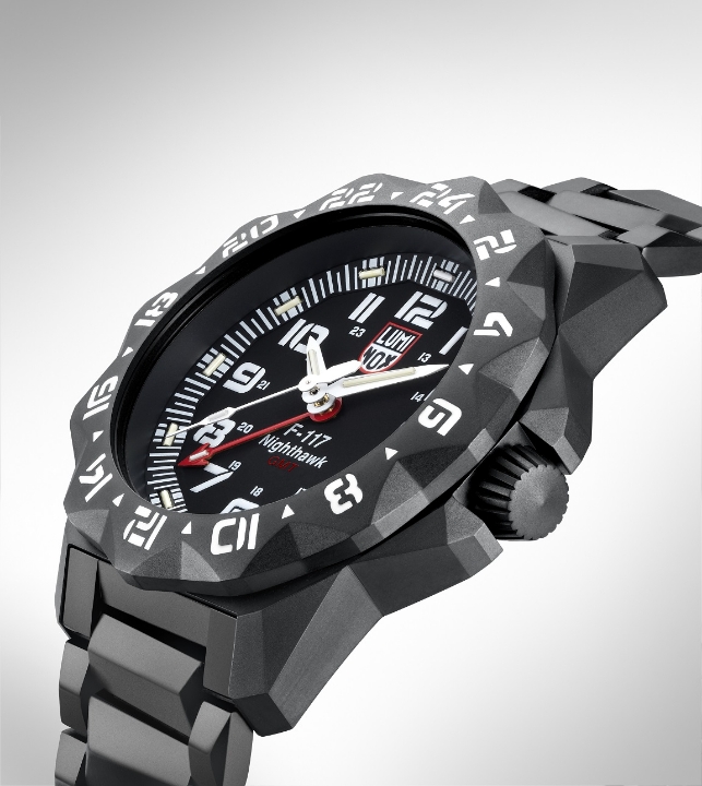 Luminox F-117 Nighthawk™ 6420 Series