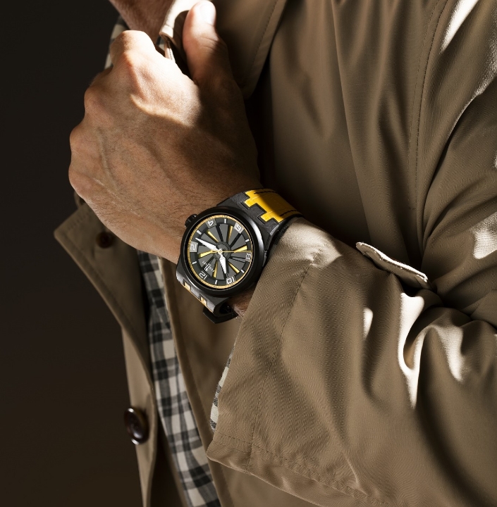 Perrelet Turbine Carbon Yellow