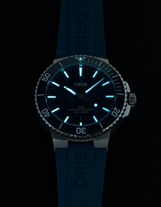 Oris Aquis Date