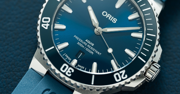 Oris Aquis Date