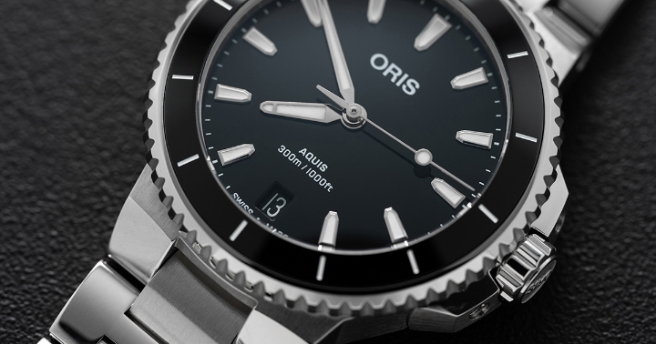 Oris Aquis Date