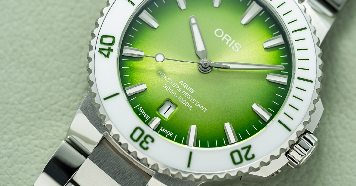 Oris Aquis Date Taste of Summer