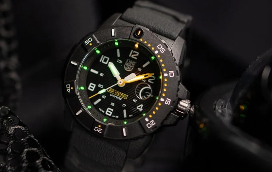 luminox navy seal